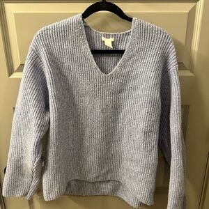 Cozy lavender V-Neck Sweater